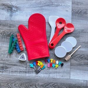 Kitchen bundle- Silicone Oven Mitt mason jar lids Lego chip clips salad spoons